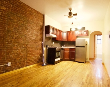 891 Bergen Street - Photo Thumbnail 3