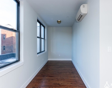 489 Washington Avenue - Photo Thumbnail 1