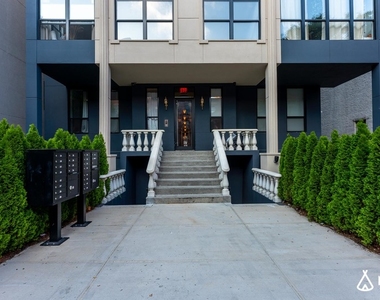 489 Washington Avenue - Photo Thumbnail 5