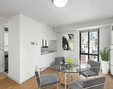 360 East 57th Street - Photo Thumbnail 1