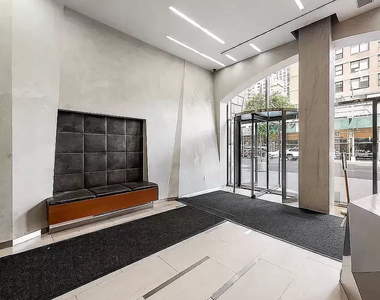 184 Lexington Avenue - Photo Thumbnail 9