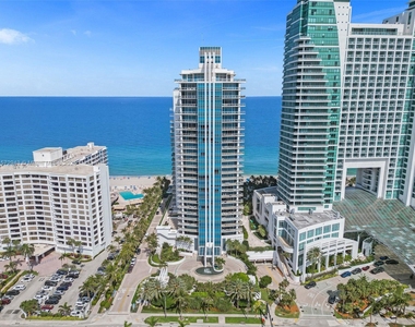 3535 S Ocean Dr - Photo Thumbnail 0