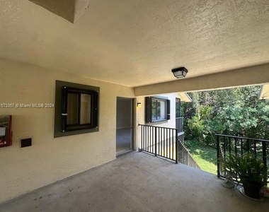 522 Trace Cir - Photo Thumbnail 5