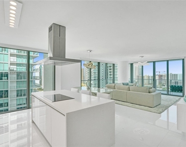 330 Sunny Isles Blvd - Photo Thumbnail 30