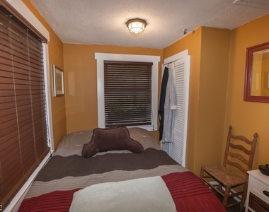 136 Mcgregor Ave - Photo Thumbnail 8