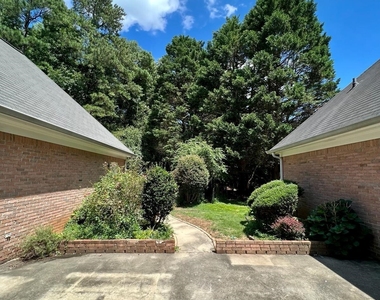 5415 Dunwoody Mill - Photo Thumbnail 23