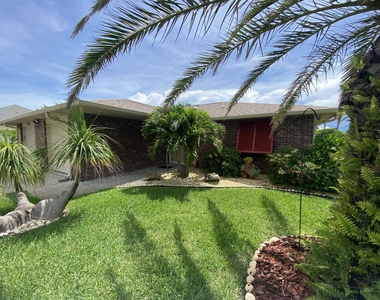 5289 Palm Drive - Photo Thumbnail 5