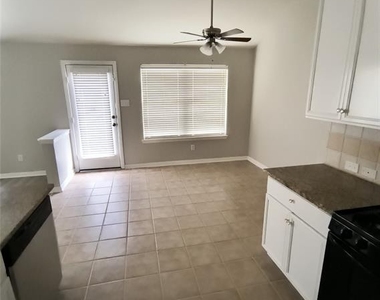 7621 Uvalde Way - Photo Thumbnail 23