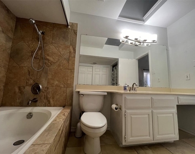 4242 N Capistrano Drive - Photo Thumbnail 18