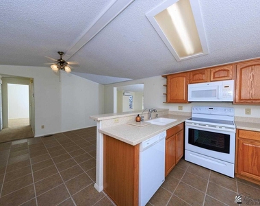 13509 E 49 Dr - Photo Thumbnail 12