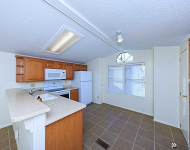 13509 E 49 Dr - Photo Thumbnail 15