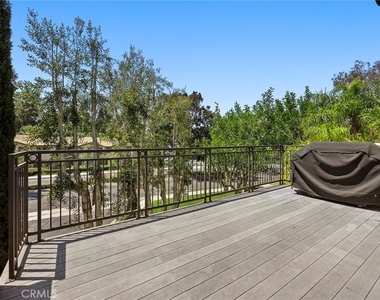 337 S San Vicente Lane - Photo Thumbnail 14