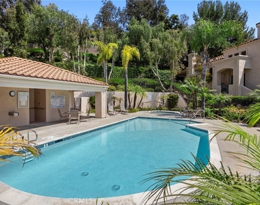 337 S San Vicente Lane - Photo Thumbnail 30