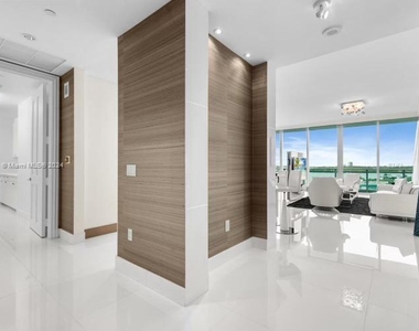 10295 Collins Ave - Photo Thumbnail 8