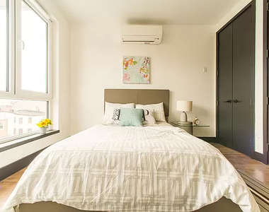 832 Lexington Avenue - Photo Thumbnail 7