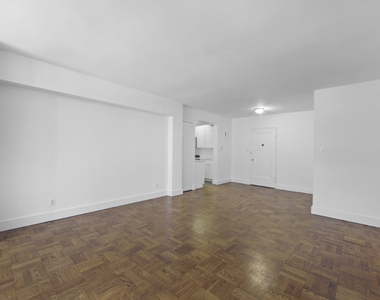 780 Greenwich Street - Photo Thumbnail 3