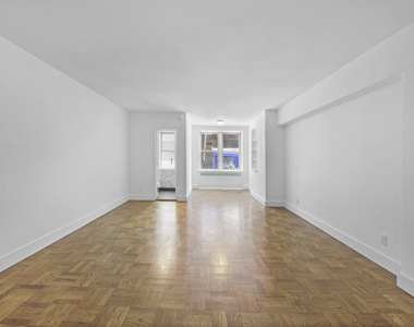 780 Greenwich Street - Photo Thumbnail 0