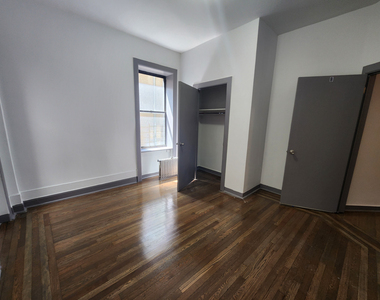 550 West 157th Street - Photo Thumbnail 5