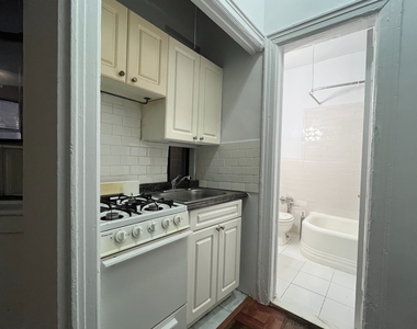 414 East 58th Street - Photo Thumbnail 3