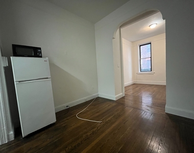 414 East 58th Street - Photo Thumbnail 1