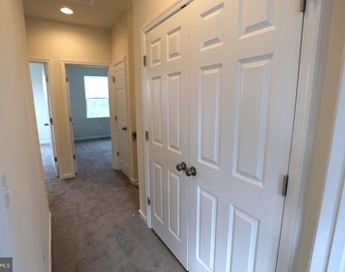 14317 Summit View Ln - Photo Thumbnail 40