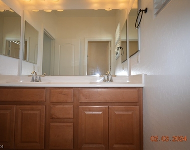 7273 Summer Grove Avenue - Photo Thumbnail 55