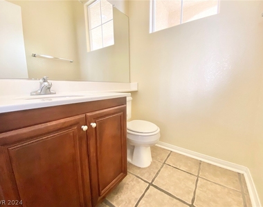 7540 Paso Robles Avenue - Photo Thumbnail 6