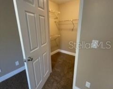 6064 Westgate Dr - Photo Thumbnail 15