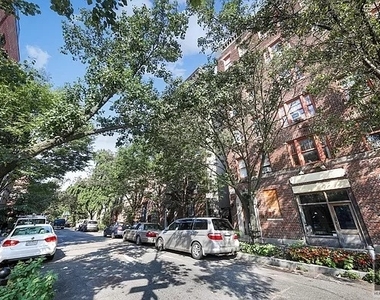 West 11 Street - Photo Thumbnail 0