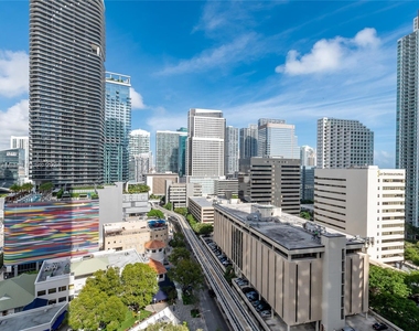 1000 Brickell Plaza - Photo Thumbnail 34