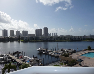 18071 Biscayne Blvd - Photo Thumbnail 14