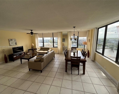 3505 S Ocean Dr - Photo Thumbnail 2