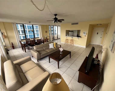 3505 S Ocean Dr - Photo Thumbnail 3