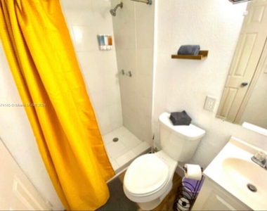 7640 N Miami Ave - Photo Thumbnail 4