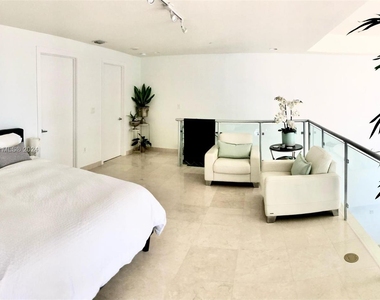 1060 Brickell Ave - Photo Thumbnail 7