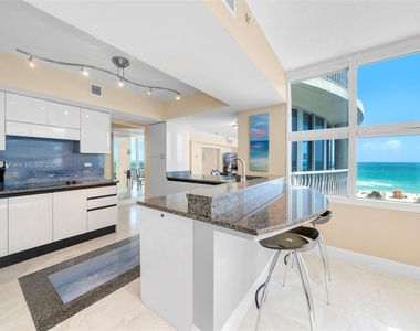 1500 Ocean Dr - Photo Thumbnail 6