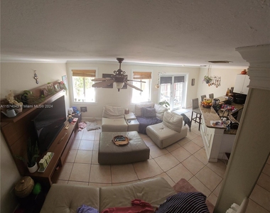 11560 Nw 50th Ter - Photo Thumbnail 26