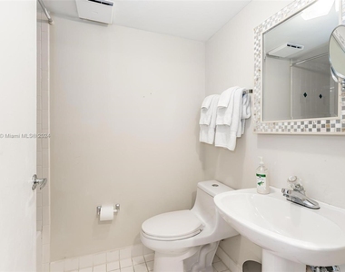 4640 Bougainvilla Dr - Photo Thumbnail 12