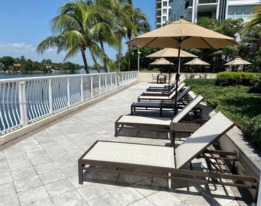 5600 Collins Ave - Photo Thumbnail 18