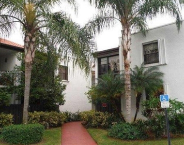 9427 Fontainebleau Blvd - Photo Thumbnail 0