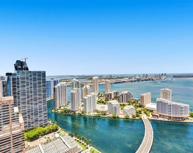 950 Brickell Bay Dr - Photo Thumbnail 36