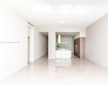 18501 Collins Ave - Photo Thumbnail 48