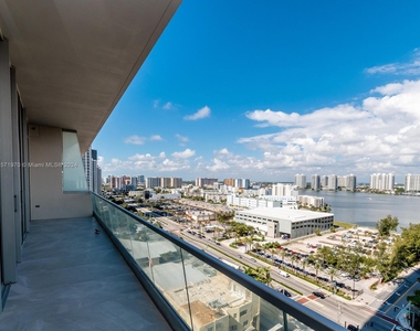 18501 Collins Ave - Photo Thumbnail 67