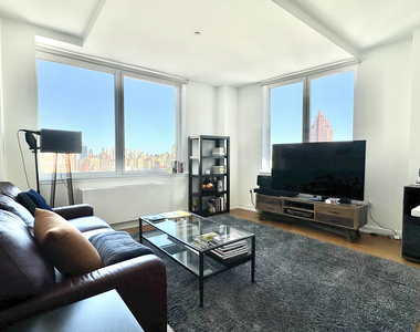 227 West 77th Street - Photo Thumbnail 7