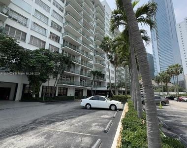 1408 Brickell Bay Dr - Photo Thumbnail 0