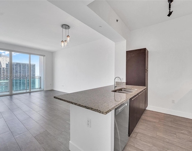 950 Brickell Bay Dr - Photo Thumbnail 1