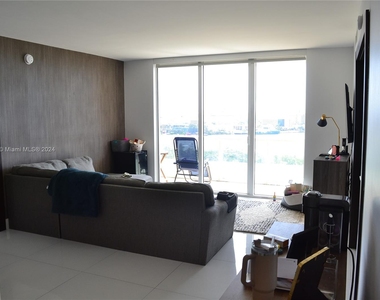 50 Biscayne Blvd - Photo Thumbnail 26