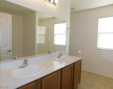 5556 Mercury Springs Drive - Photo Thumbnail 22