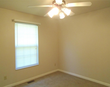 1508 English Pine Lane - Photo Thumbnail 8