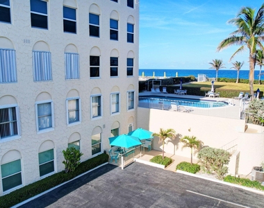 3230 S Ocean Boulevard - Photo Thumbnail 32